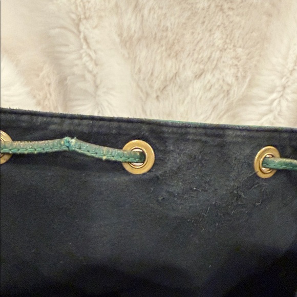 Louis Vuitton, green leather, Eppy, large bucket bag - Picture 11 of 14